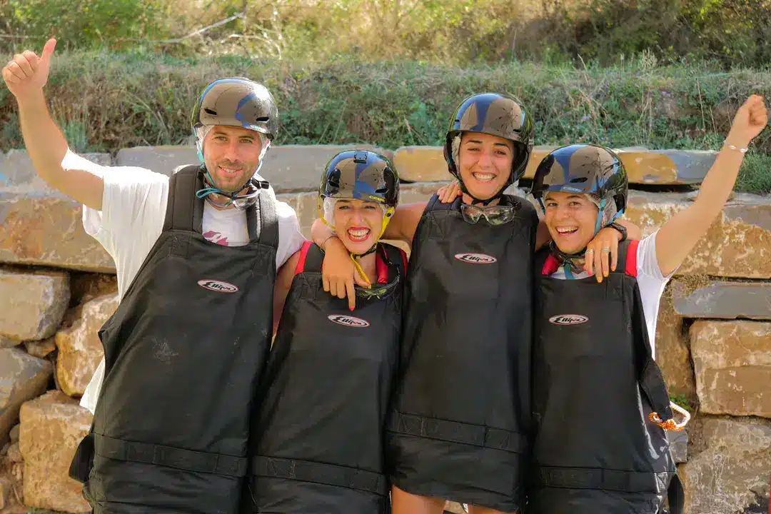 disfrutando con amigos y familiares en la tirolina mas rapida del mundo